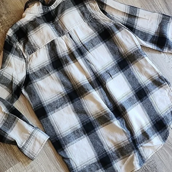 SO Black and White Plaid Cotton Flannel Long Sleeve Jr's size - Picture 5 of 8